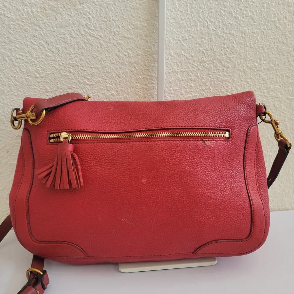 TorryBurch Red Pebbled Leather Crossbody BagTorryBurch Red Pebbled Leather Cross